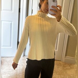 Abercrombie & Fitch Funnel Sweater XS Cream Soft Yarn with Side Slit Wmns